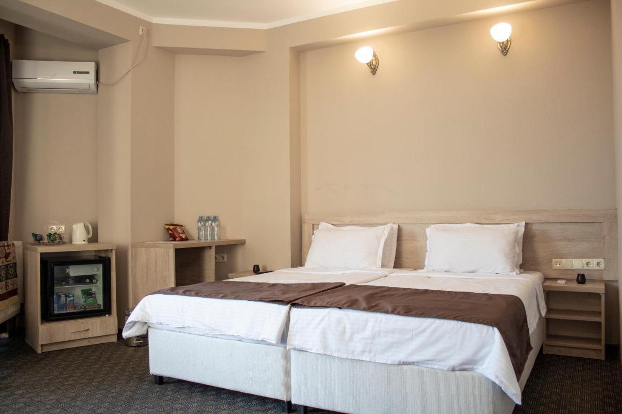 Degustarium Hotel Tbilisi Ngoại thất bức ảnh
